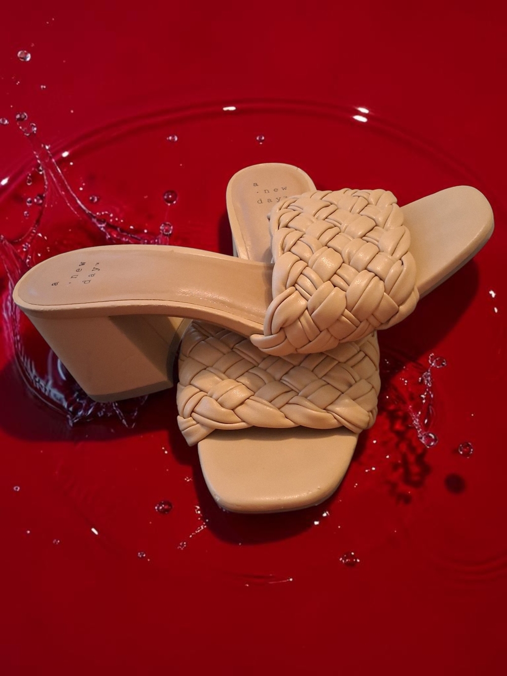 A New Day Heeled Slide Sandals in a tan/beige Womens Shoes Size 6 Summer Trendy